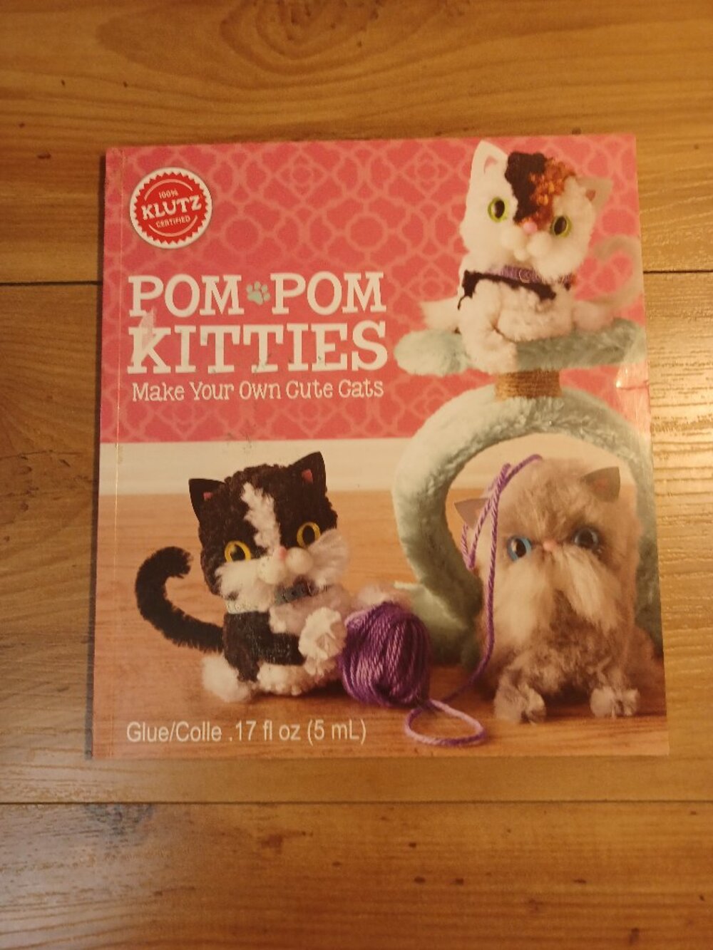Pow-Pow Kitties: Make Your Own Cute Cats Book